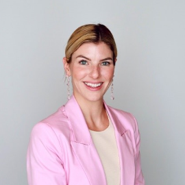 Kelly-Headshot_270x270.png